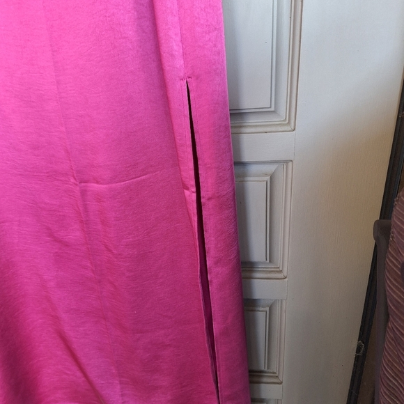 Forever 21 Junior Maxi Skirt Fuchsia SzM Side Zip Deep Slit Runs Small - Picture 2 of 8